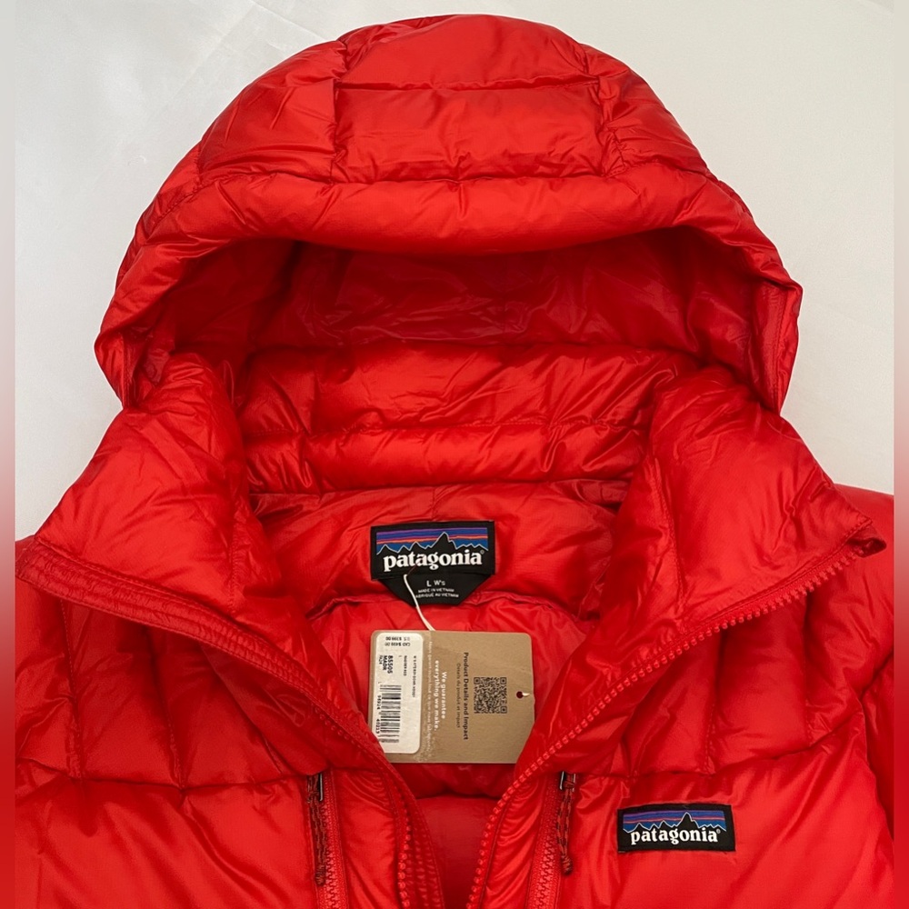 NWT Patagonia Fitz Roy Down Parka Hoody Coat Women's Size L Madder Red FA24 - Picture 8 of 16